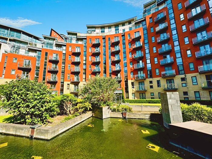 2 Bedroom Flat To Rent In Beringa, Gotts Road, Leeds, West Yorkshire, LS12