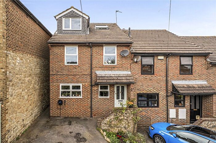 4 Bedroom End Of Terrace House For Sale In Prospect Road, Sevenoaks, Kent, TN13