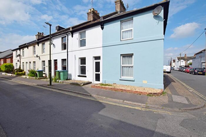 2 Bedroom Terraced House To Rent In Albert Road, Littlehampton, BN17