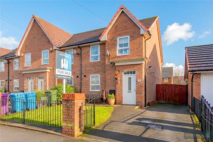 4 Bedroom End Of Terrace House For Sale In Queens Road, Liverpool, Merseyside, L6