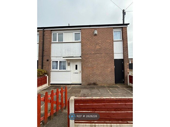 2 Bedroom End Terrace House To Rent In Chester Walk, Bolton, BL1