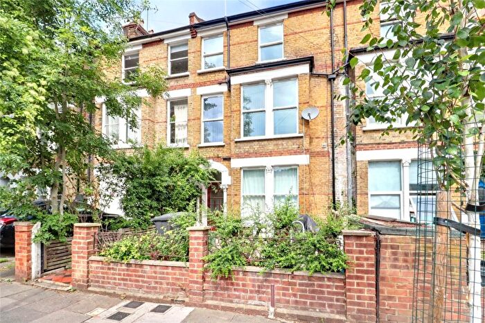 1 Bedroom Duplex To Rent In Sparsholt Road, Islington, London, N19