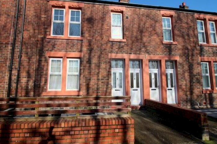 2 Bedroom Flat To Rent In Holly Avenue, Wallsend, NE28
