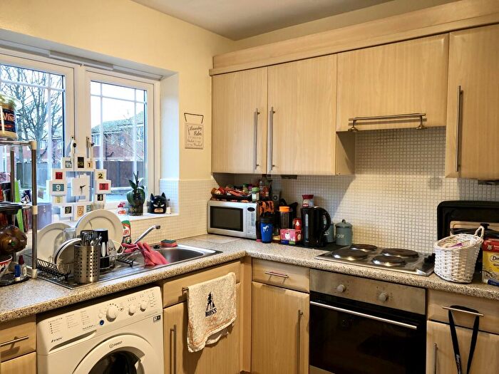 2 Bedroom Flat To Rent In Apple Blossom Grove, Cadishead, M44