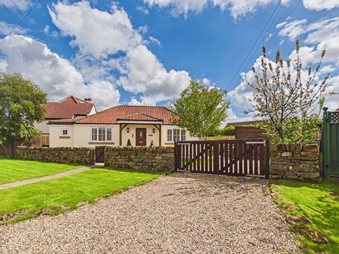 2 Bedroom Bungalow For Sale In Darnholm Road, Goathland, Whitby, YO22