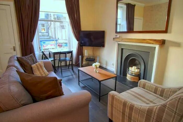 1 Bedroom Flat To Rent In Morrison Street, Edinburgh, EH3