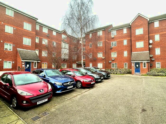 1 Bedroom Apartment To Rent In Tideside Court, Harlinger Street, Woolwich, London, SE18