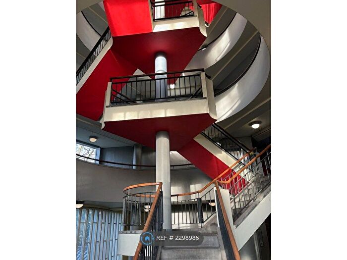 1 Bedroom Flat To Rent In Bevin Court, London, WC1X