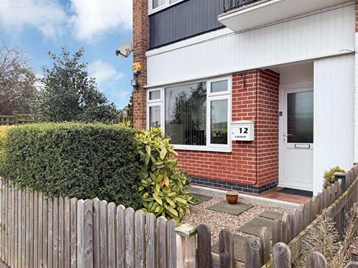 1 Bedroom Apartment For Sale In Haddon Way, Radcliffe On Trent, Nottingham, NG12