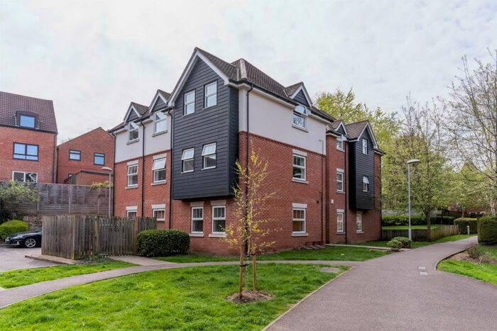 2 Bedroom Flat To Rent In Green House, Bishop's Stortford, CM23