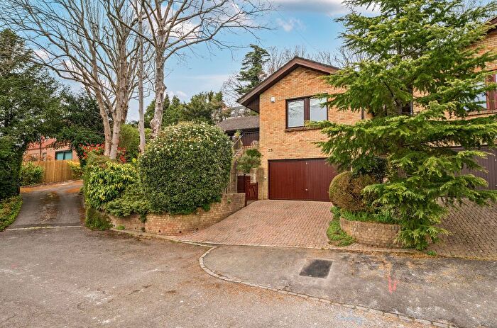 4 Bedroom Detached House For Sale In Highland Road, Purley, CR8