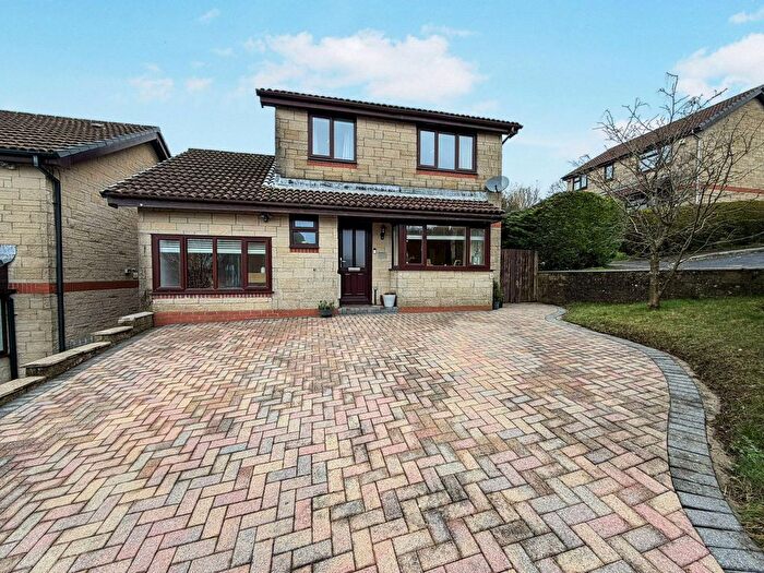 3 Bedroom Detached House For Sale In Squirrel Walk, Pontarddulais, Swansea, SA4