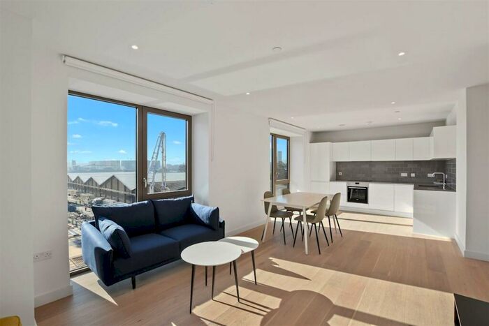 2 Bedroom Apartment To Rent In Clipper Street, London, E16