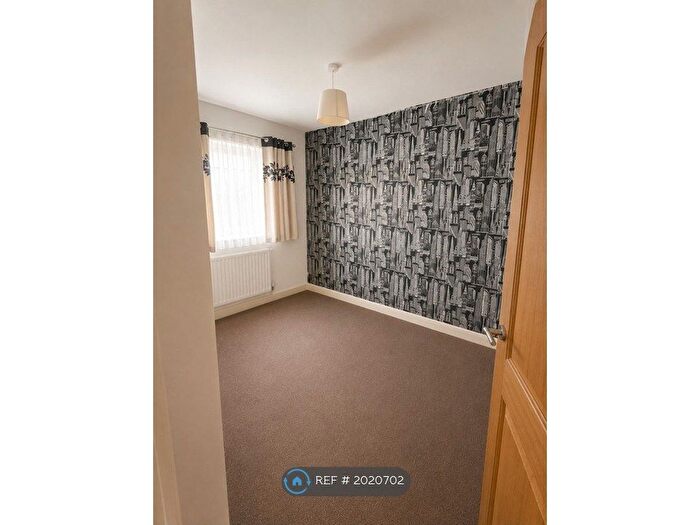 3 Bedroom Terraced House To Rent In Red Doles Road, Huddersfield, HD2
