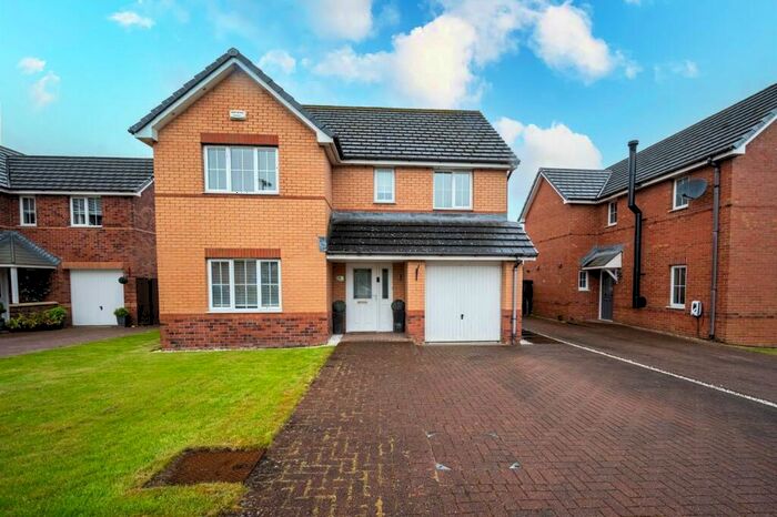 4 Bedroom Detached House For Sale In Jordan Place, Cleland, Motherwell, ML1
