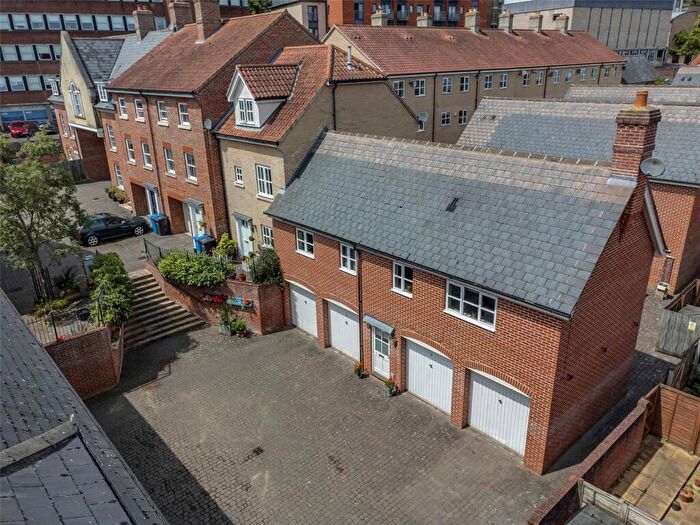 2 Bedroom Maisonette For Sale In Maltsters Yard, Norwich, Norfolk, NR1