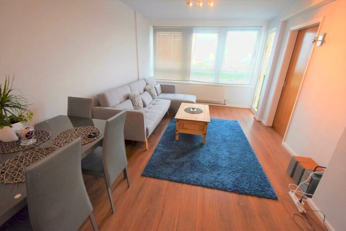 1 Bedroom Flat To Rent In Gordon Place, Gravesend, DA12