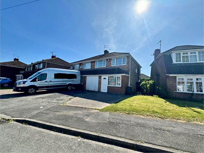 3 Bedroom House To Rent In Spring Parklands, Dudley, DY1