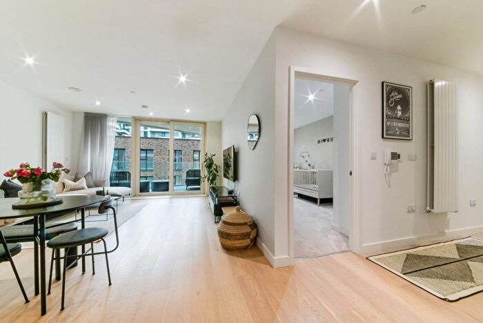 2 Bedroom Flat To Rent In Carrick House, Royal Wharf, London, E16