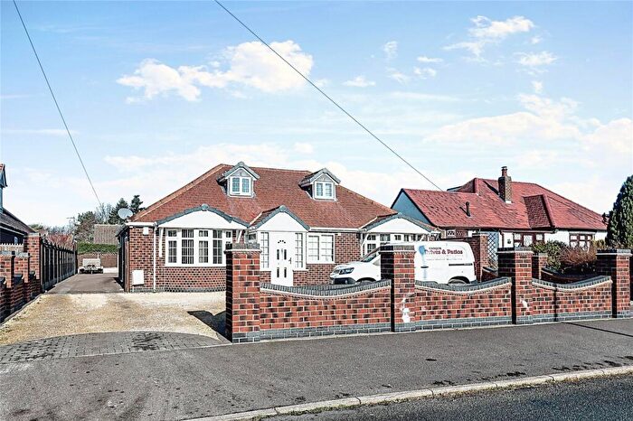 5 Bedroom Bungalow For Sale In Claremont Road, Tamworth, Staffordshire, B79