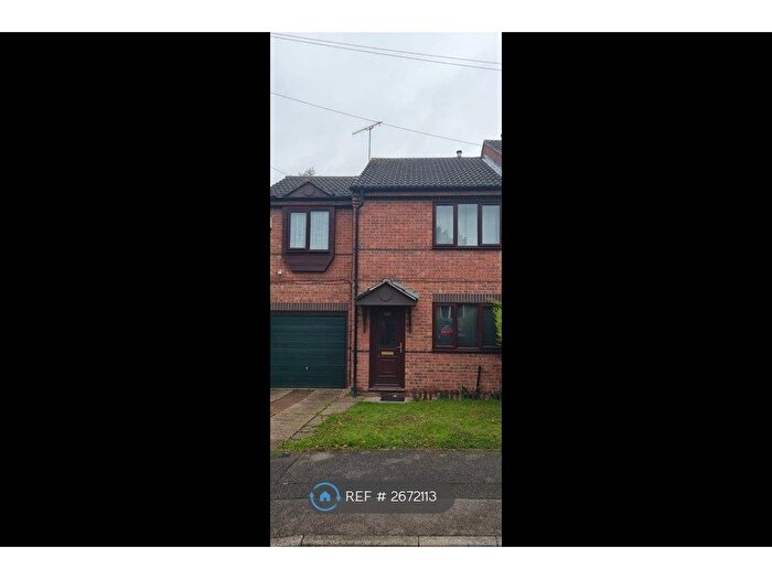 3 Bedroom Semi-Detached House To Rent In Britannia Avenue, Nottingham, NG6