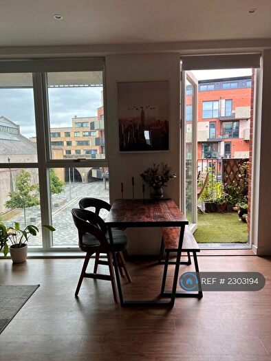 2 Bedroom Flat To Rent In Danson Mews, London, SE17