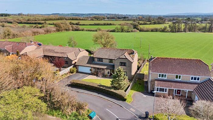 4 Bedroom Detached House For Sale In Orchard Close, Longburton, Sherborne, DT9