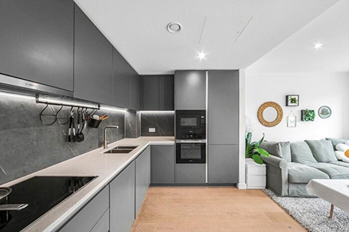 2 Bedroom Flat To Rent In Tierney Lane, London, W6