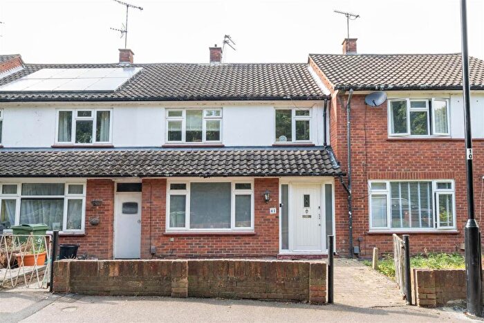 3 Bedroom House For Sale In South Avenue, Chingford, E4