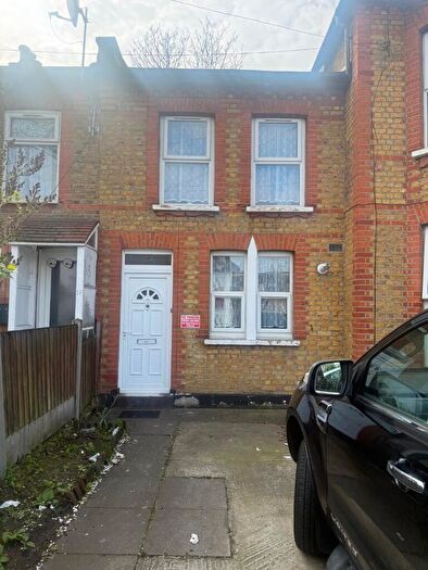 2 Bedroom Terraced House To Rent In Mansfield Road, Ilford, London, IG1