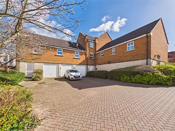 2 Bedroom Apartment For Sale In Lancelot Road, Stapleton, Bristol, BS16