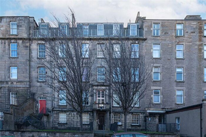 2 Bedroom Apartment For Sale In / Portland Street, Leith, Edinburgh, EH6