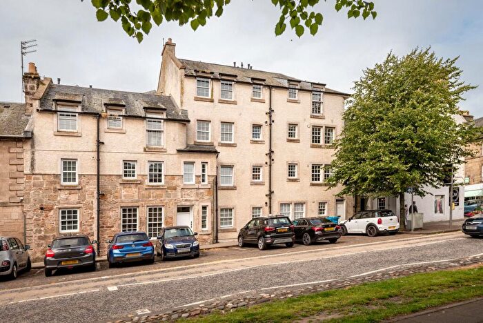 2 Bedroom Apartment For Sale In Abbey Street, St. Andrews, Fife, KY16