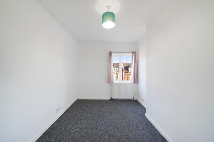 2 Bedroom Flat For Sale In Church Parade, High Street, HA3