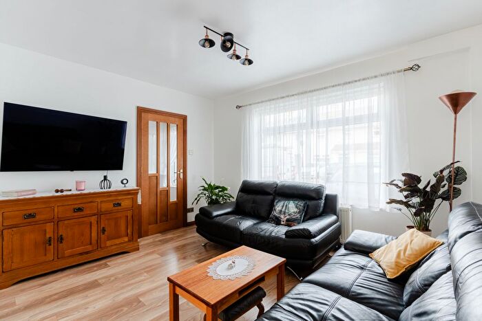 2 Bedroom Terraced House For Sale In Swanmoor Crescent, Brentry, BS10