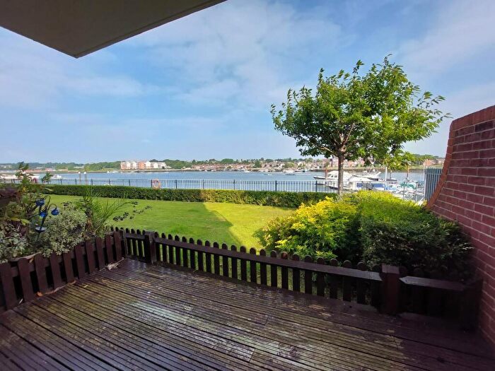2 Bedroom Flat To Rent In Vespasian Road, Southampton, SO18