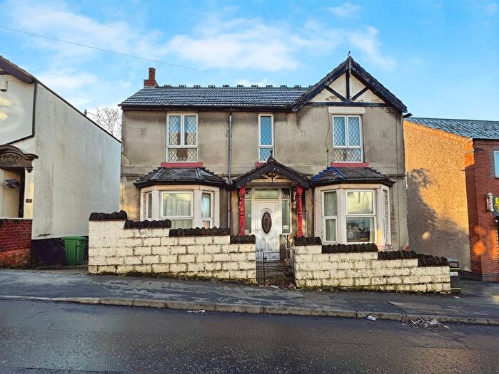 3 Bedroom Detached House For Sale In St. Bartholomews Road, Nottingham, NG3