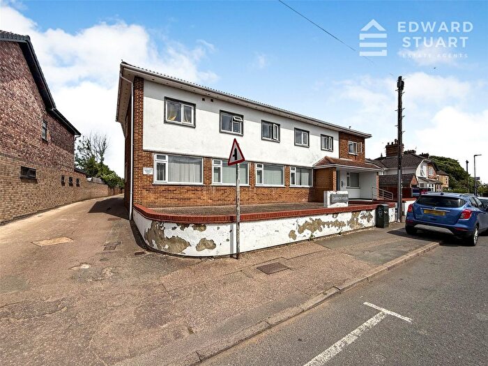 2 Bedroom Flat For Sale In High Street, Peterborough, Cambridgeshire, PE2