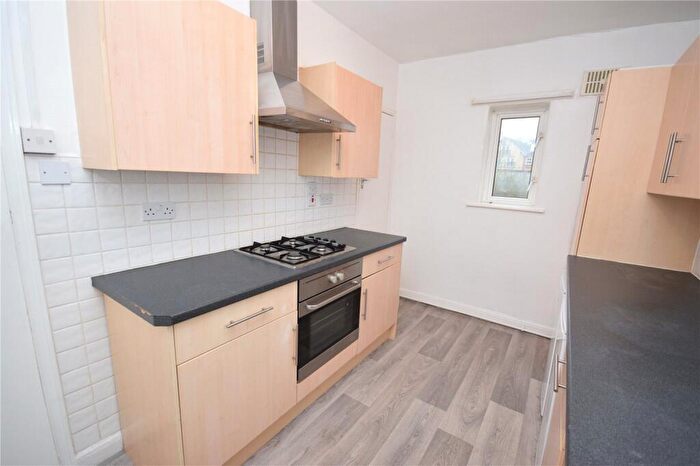 2 Bedroom Apartment To Rent In Sandringham Drive, Leeds, West Yorkshire, LS17