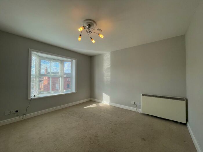 2 Bedroom Flat To Rent In High Street, Lincoln, LN5