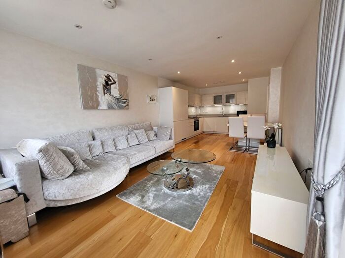 1 Bedroom Flat To Rent In Pemberton House, Holman Drive, Southall, UB2