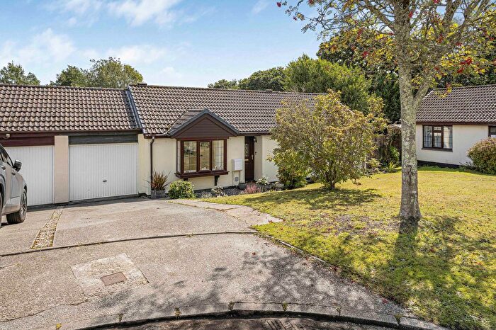 3 Bedroom Detached Bungalow For Sale In Leap Park, Threemilestone, TR3