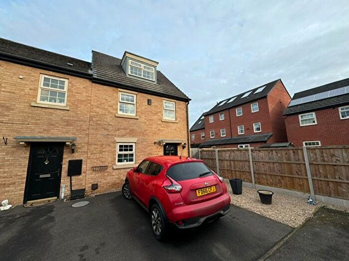 3 Bedroom Property To Rent In Chelmsford Mews, Retford, DN22
