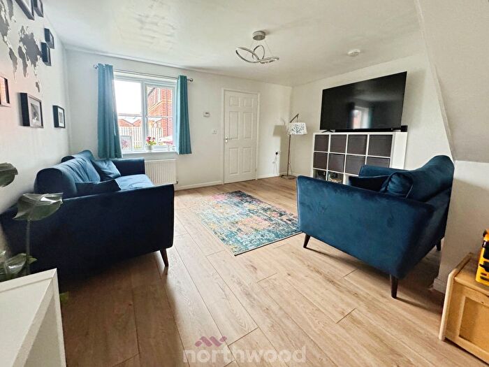 3 Bedroom Semi-Detached House For Sale In Oxford Street, Thorne, Doncaster, DN8
