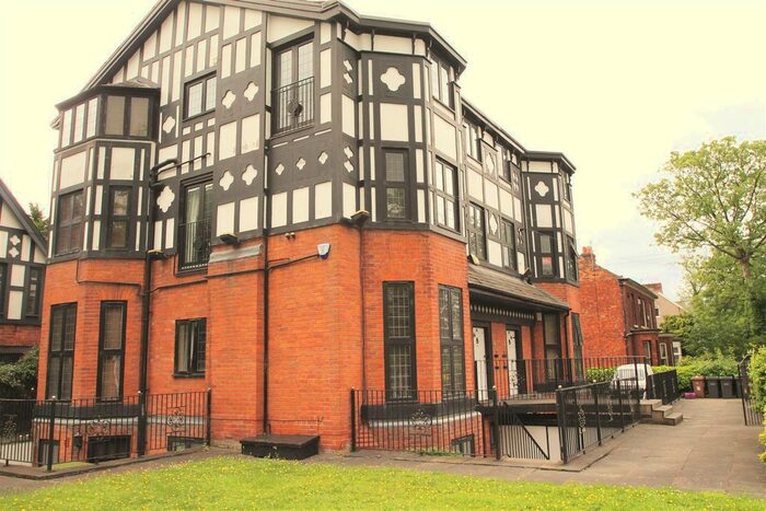 2 Bedroom Flat To Rent In Abbey Lodge, Abbey Grove, Monton, M30