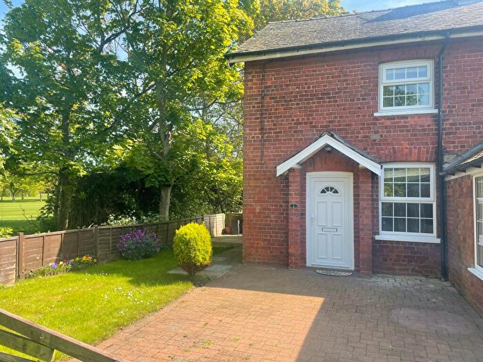 2 Bedroom Semi Detached House To Rent In Roman Bank, Skegness, PE25