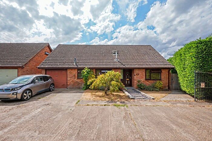 4 Bedroom Detached House For Sale In Greenvale Gardens, Gillingham, ME8