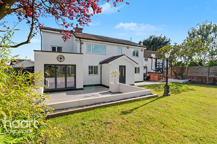 4 Bedroom Detached House For Sale In Mosham Road, Blaxton, Doncaster, DN9