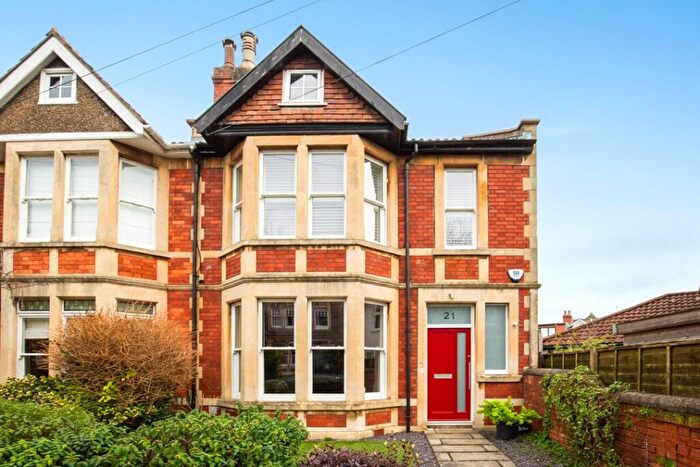 5 Bedroom End Of Terrace House For Sale In Dublin Crescent, Bristol, BS9