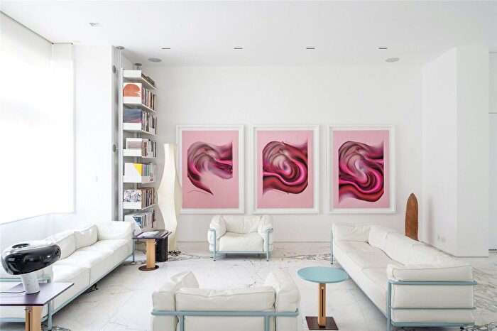 2 Bedroom Flat For Sale In Palace Court, Bayswater, London, W2